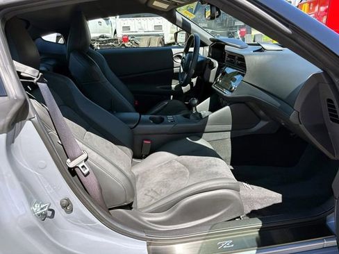 Used 2024 Nissan Z Performance w/ Floor Mat Package RWD image 13