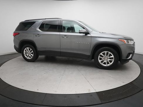 Used 2019 Chevrolet Traverse LT FWD image 11