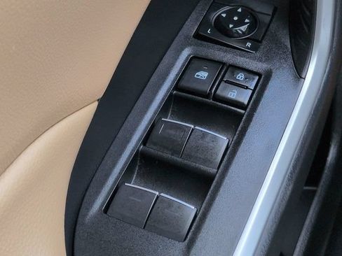 Used 2023 Toyota RAV4 XLE Premium FWD image 23