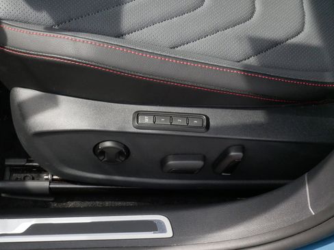Used 2025 Volkswagen Jetta GLI Autobahn FWD image 20