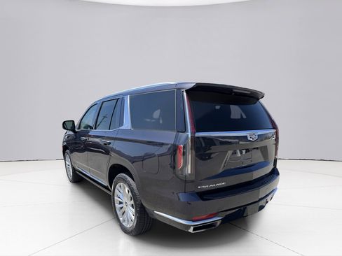 Used 2024 Cadillac Escalade Premium Luxury w/ Performance Package AWD/4WD image 7