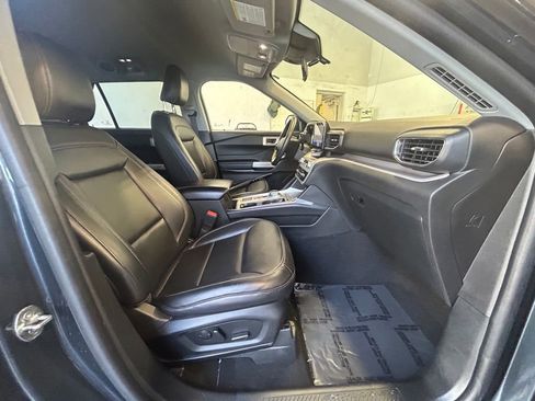 Certified 2023 Ford Explorer XLT w/ Equipment Group 202A image 23