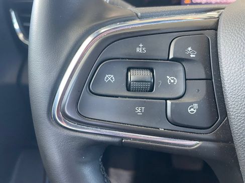 Used 2025 Buick Envista Preferred w/ Convenience I Package FWD image 12