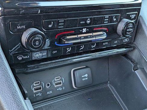 Certified 2024 Jeep Grand Cherokee L Altitude image 21