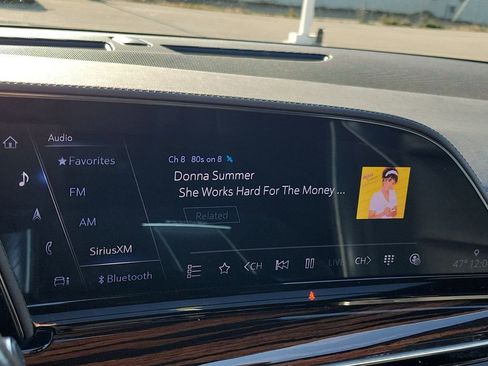 Used 2023 Cadillac Escalade Premium Luxury w/ LPO, Radiant Package image 30