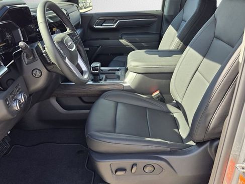 New 2026 GMC Sierra 1500 SLT w/ SLT Premium Package image 7
