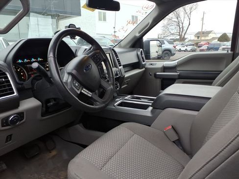 Used 2015 Ford F150 XLT w/ Equipment Group 302A Luxury image 7