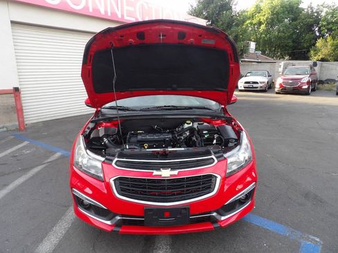 Used 2015 Chevrolet Cruze LTZ w/ Sun, Sound and Sport Package FWD image 13