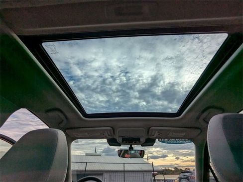 Certified 2023 Subaru Forester Premium image 18