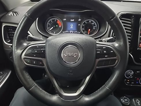 Used 2019 Jeep Cherokee Limited AWD/4WD image 19
