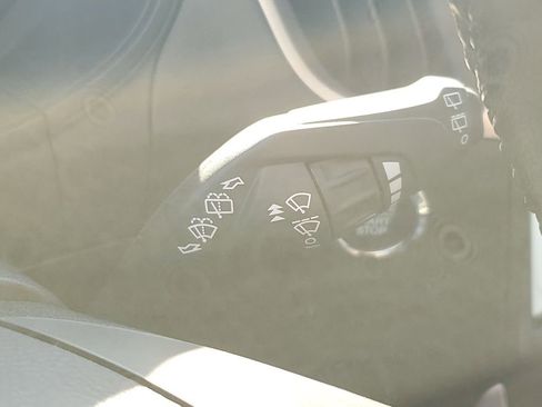 Used 2024 Ford Edge SEL w/ Convenience Package image 16