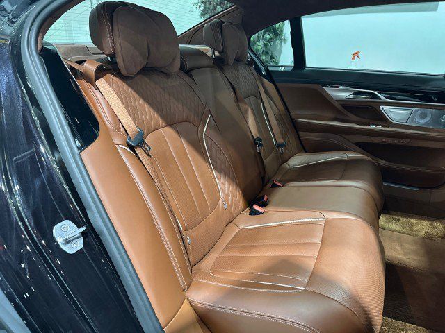 Used 2019 BMW M760i xDrive w/ Luxury Rear Seating Package AWD/4WD image 58