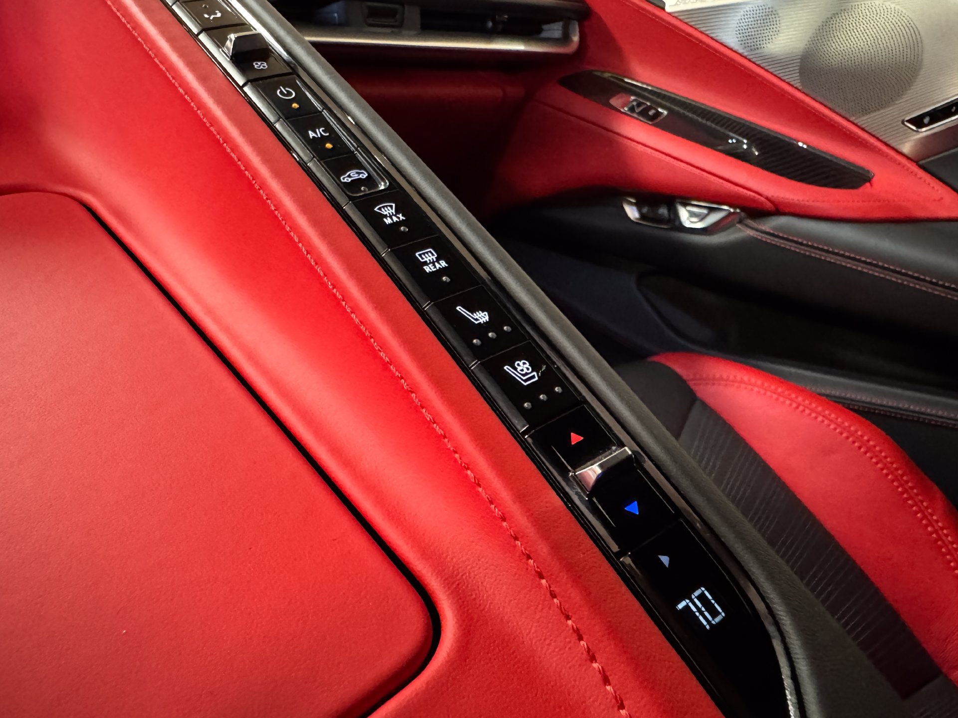 Used 2025 Chevrolet Corvette Stingray Premium Cpe w/ Z51 Performance Package RWD image 58