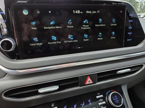Used 2022 Hyundai Sonata Limited FWD image 10