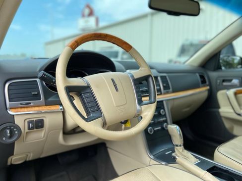 Used 2010 Lincoln MKZ FWD image 14