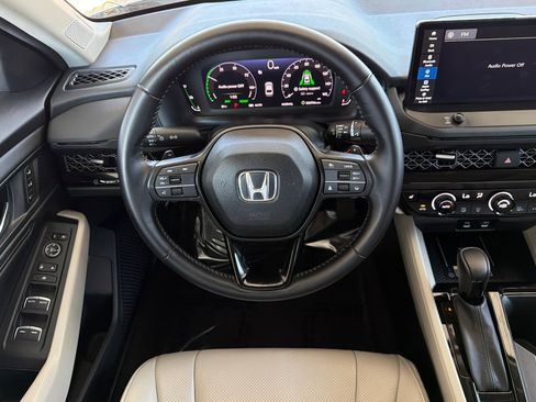 Certified 2025 Honda Accord EX-L image 29