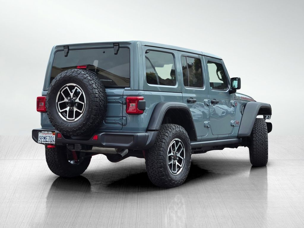 Used 2024 Jeep Wrangler Unlimited Rubicon w/ Convenience Group AWD/4WD image 5