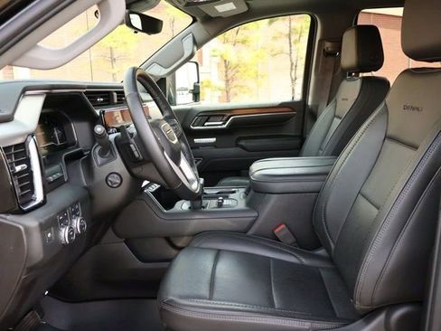 Certified 2024 GMC Sierra 1500 Denali w/ Denali Reserve Package AWD/4WD image 15