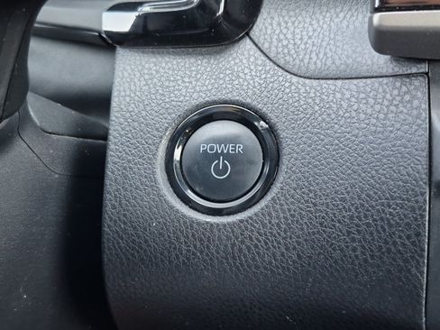 Used 2025 Toyota Camry SE FWD image 19
