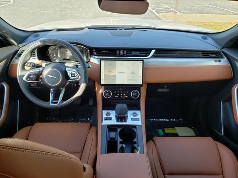 New 2026 Jaguar F-PACE R-Dynamic S image 13