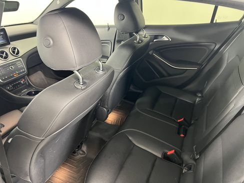 Certified 2017 Mercedes-Benz GLA 250 4MATIC image 20