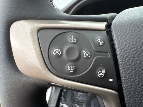 Used 2023 GMC Acadia Denali w/ Denali Ultimate Package AWD/4WD image 23