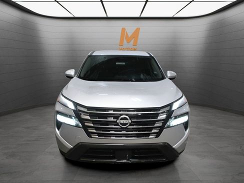 Used 2025 Nissan Rogue SV image 6