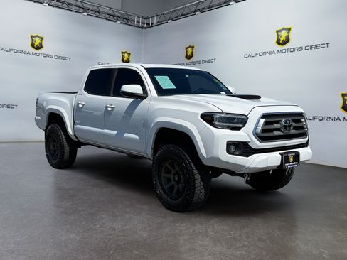 Used 2020 Toyota Tacoma Limited AWD/4WD image 7