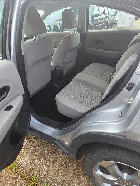 Used 2018 Honda HR-V LX image 12