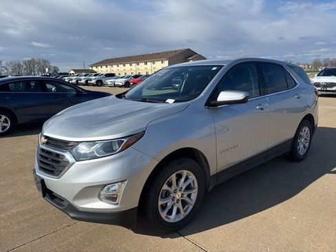 Used 2020 Chevrolet Equinox LT image 7