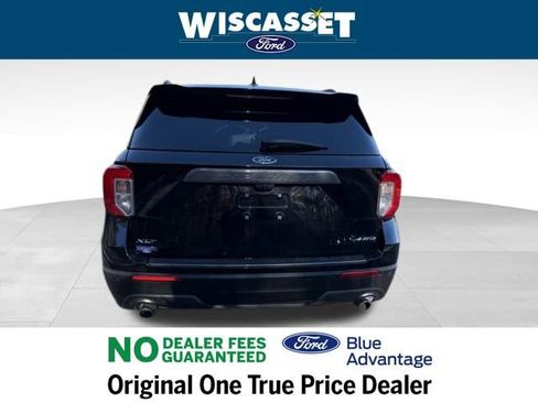 Certified 2022 Ford Explorer XLT w/ Equipment Group 202A image 31