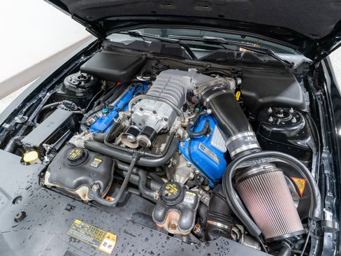 Used 2011 Ford Mustang Shelby GT500 w/ SVT Performance Pkg image 29