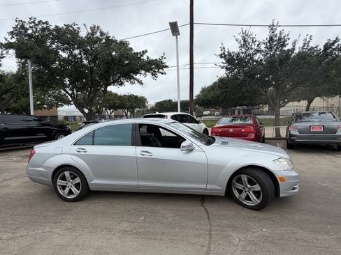 Used 2010 Mercedes-Benz S 550 image 4