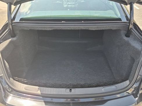 Used 2015 Chevrolet Impala LTZ FWD image 23