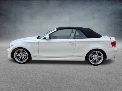 Used 2013 BMW 135i Convertible RWD image 18