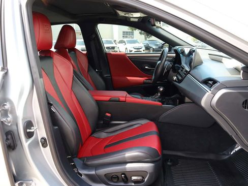 Used 2022 Lexus ES 300h F Sport w/ Accessory Package 2 FWD image 41