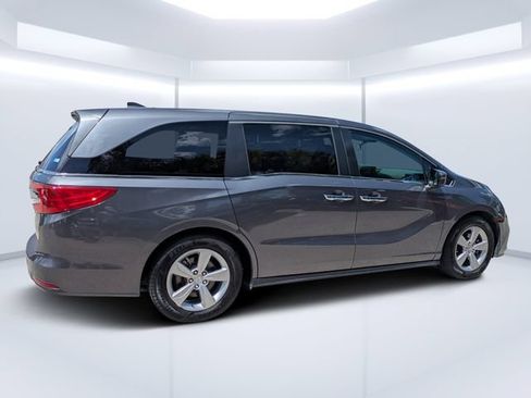 Used 2018 Honda Odyssey EX image 3