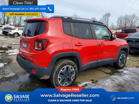 Used 2015 Jeep Renegade Trailhawk image 4