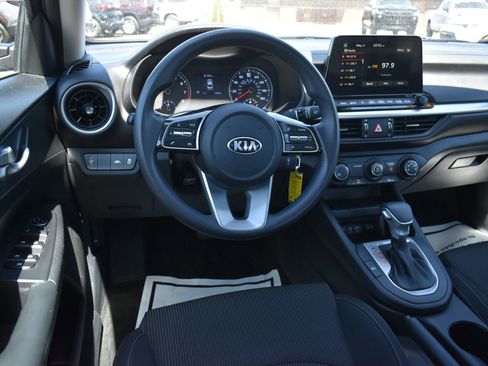 Used 2021 Kia Forte Sedan FWD image 17
