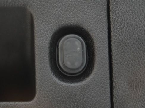 Used 2019 Cadillac Escalade ESV Luxury image 13