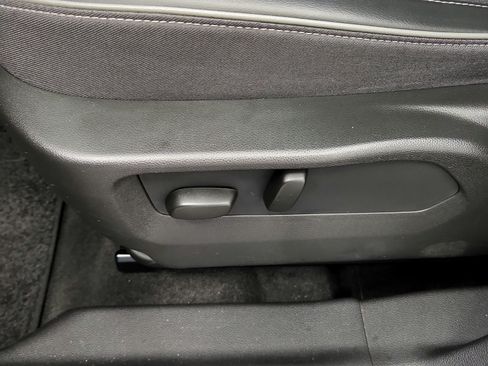 Used 2023 Buick Envision Avenir FWD image 32