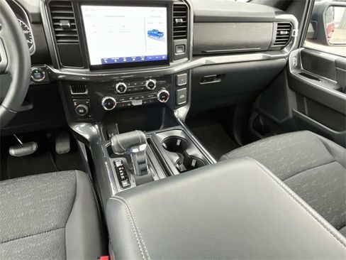 Used 2022 Ford F150 XLT w/ Equipment Group 302A High image 16