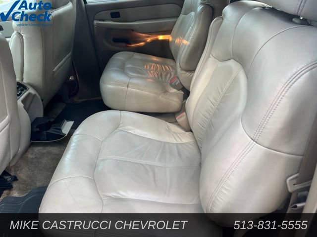 Used 2001 Chevrolet Suburban LT w/ LT Preferred Equipment Group AWD/4WD image 7