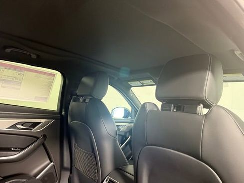 Used 2025 Jaguar F-PACE R-Dynamic S image 31