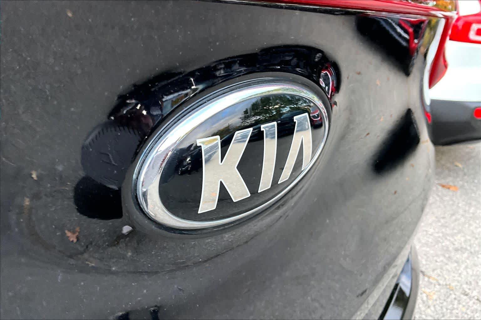 Used 2020 Kia Sportage LX AWD/4WD image 29