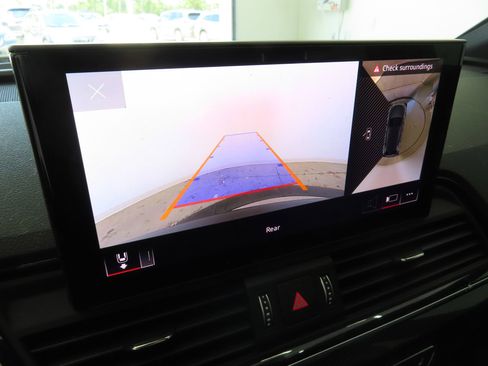 Used 2023 Audi SQ5 Premium Plus w/ Premium Plus Package image 22