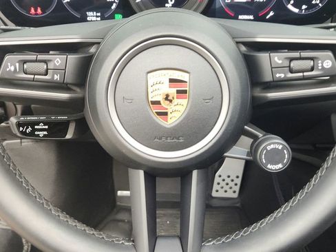 Used 2022 Porsche 911 Targa 4S AWD/4WD image 36