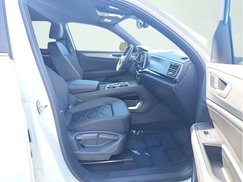 New 2026 Volkswagen Atlas Cross Sport SE AWD/4WD image 14
