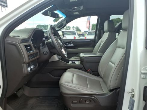 Used 2021 GMC Yukon SLT w/ SLT Premium Package RWD image 19