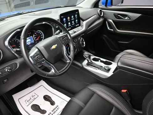 Used 2024 Chevrolet Blazer LT w/ LPO, Black Grille Bar Package image 18
